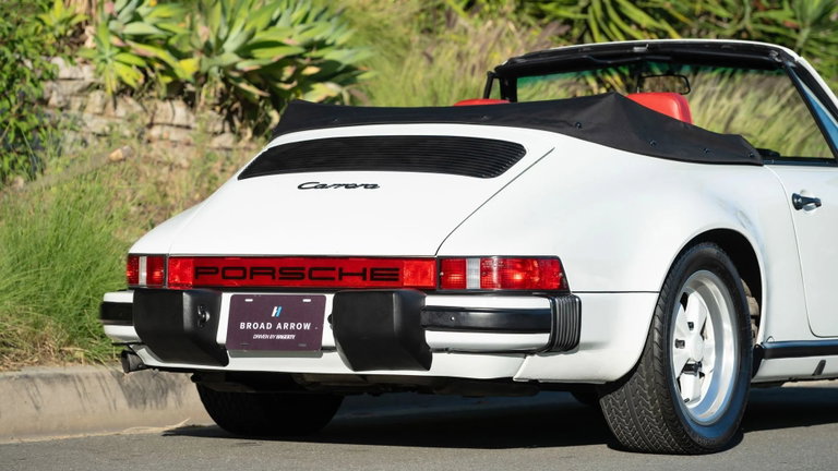 Porsche 911 Carrera 3.2