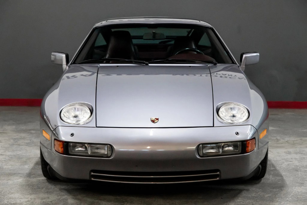 Porsche 928 S4