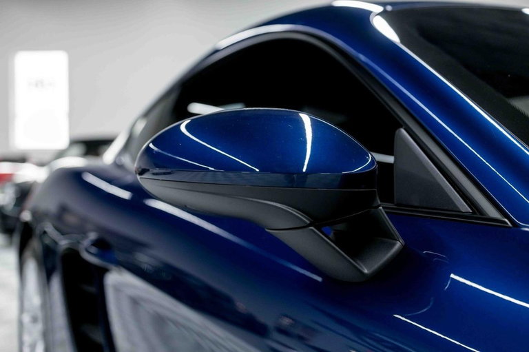 Porsche 718 Cayman