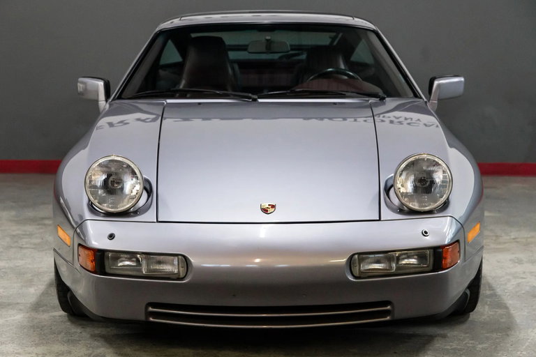 Porsche 928 S4