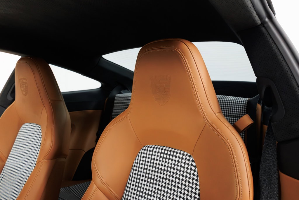 Porsche 992 Sport Classic