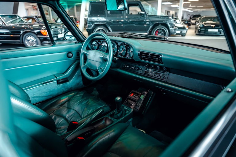 Porsche 993 Carrera 4S