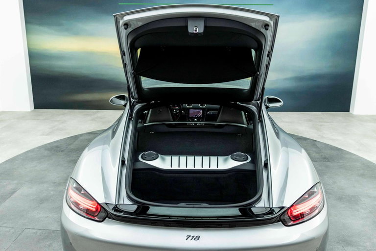 Porsche 718 Cayman Style Edition