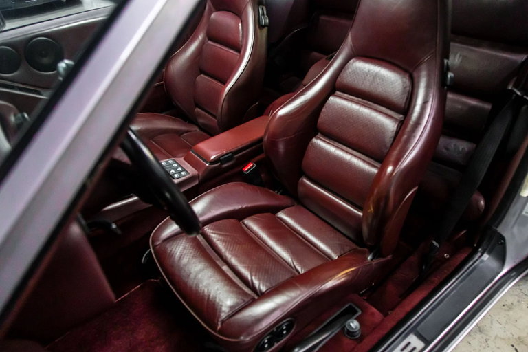 Porsche 928 S4