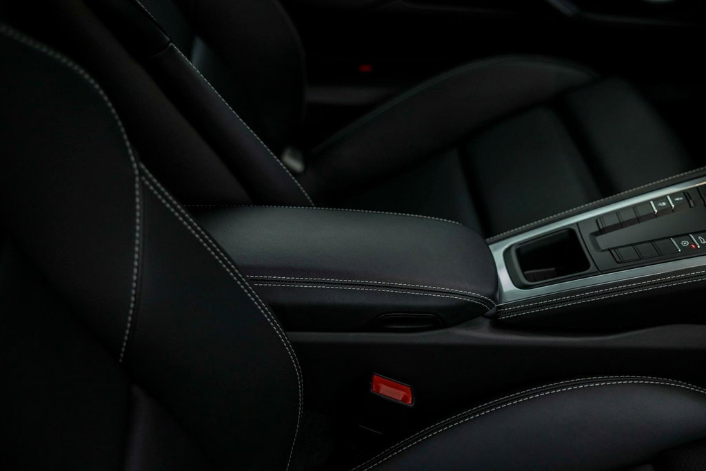 Porsche 718 Cayman Style Edition