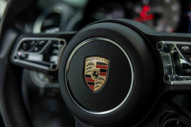 Porsche 718 Cayman Style Edition