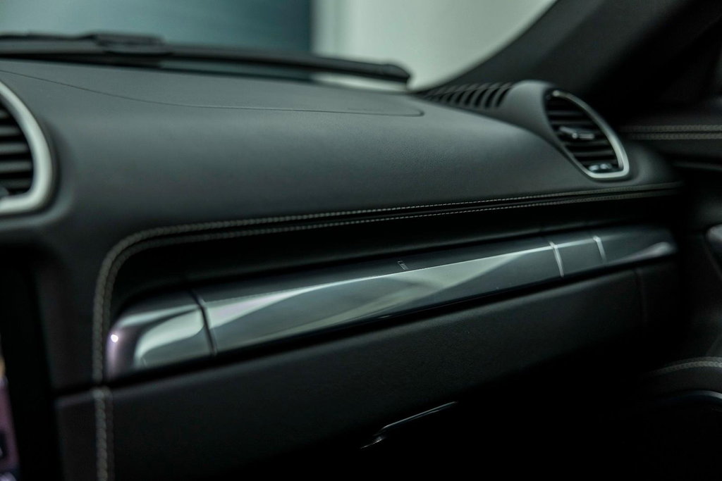 Porsche 718 Cayman Style Edition