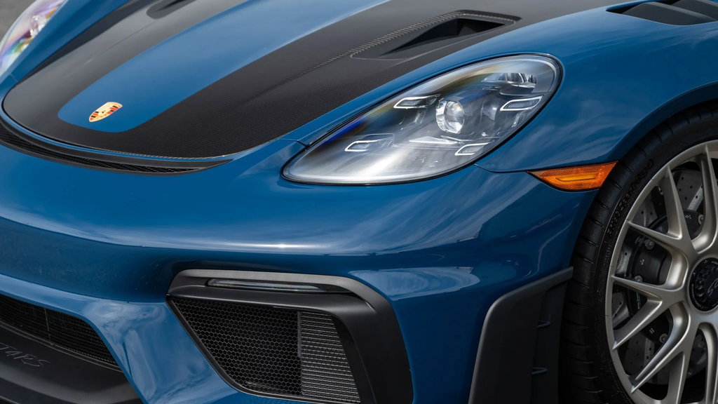 Porsche 718 Cayman GT4 RS