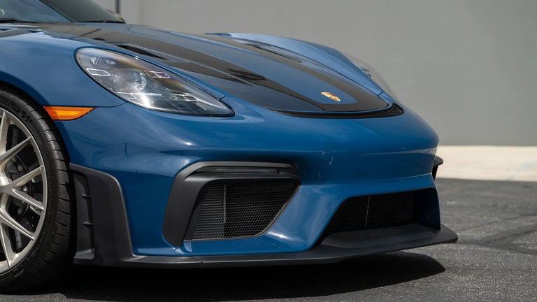 Porsche 718 Cayman GT4 RS