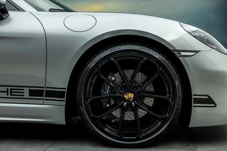 Porsche 718 Cayman Style Edition