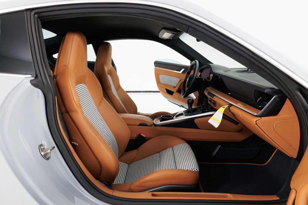 Porsche 992 Sport Classic