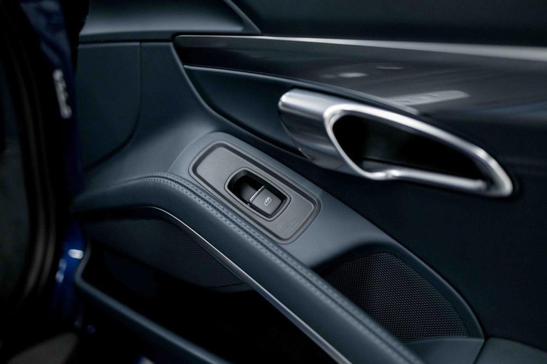 Porsche 718 Cayman