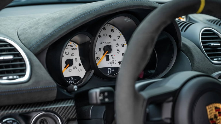 Porsche 718 Cayman GT4 RS