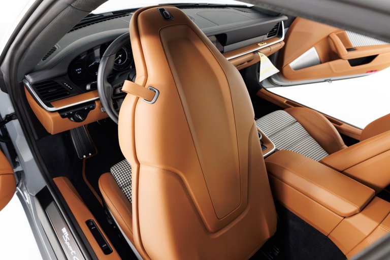 Porsche 992 Sport Classic
