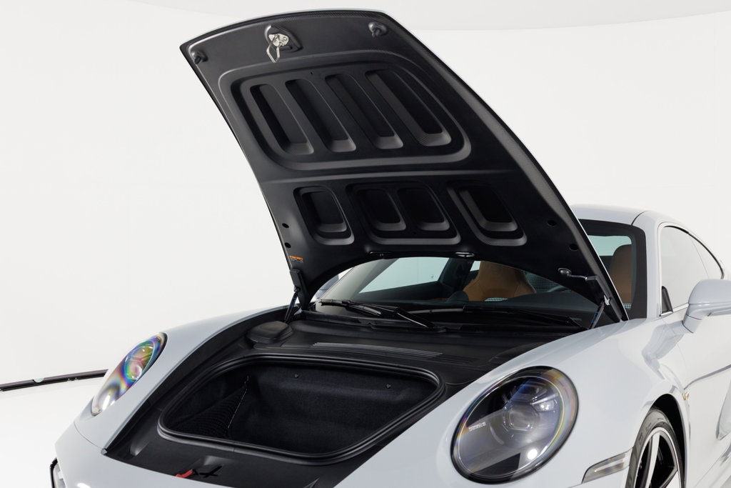 Porsche 992 Sport Classic