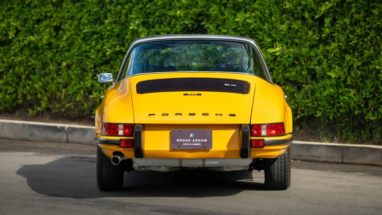 Porsche 911 E