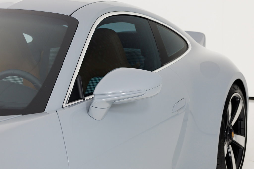 Porsche 992 Sport Classic