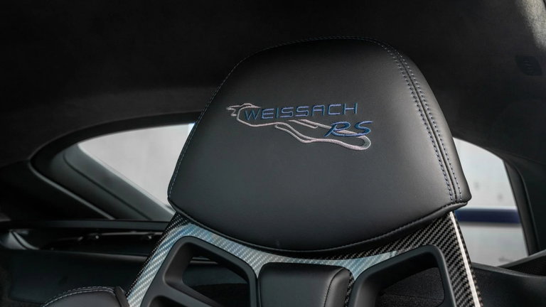 Porsche 718 Cayman GT4 RS