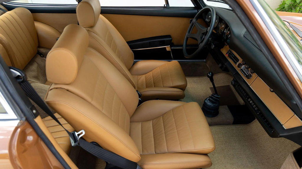 Porsche 911 S (F-Modell)