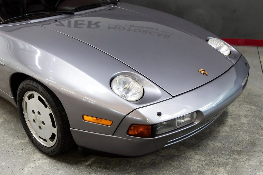 Porsche 928 S4