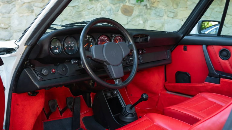 Porsche 911 Carrera 3.2