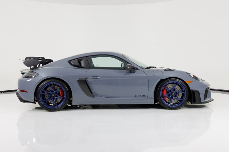 Porsche 718 Cayman GT4 RS