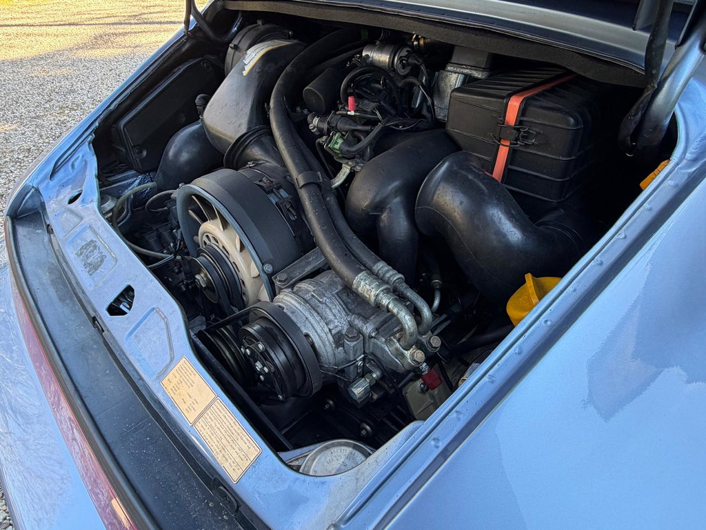 Porsche 964 Carrera 4