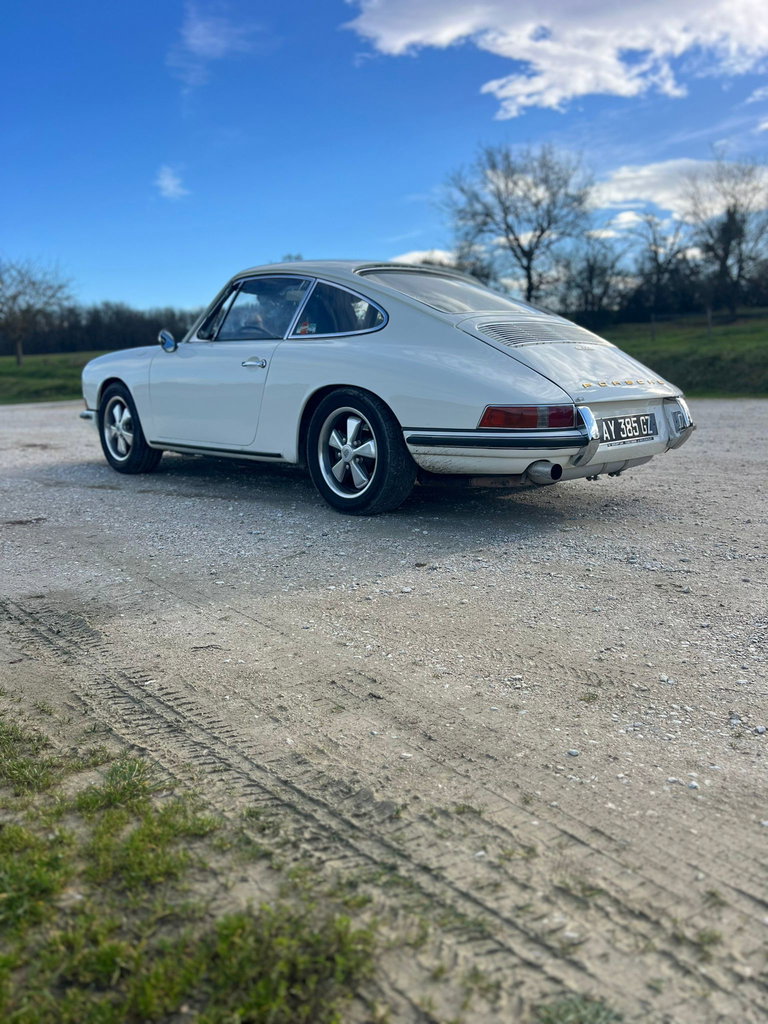Porsche 911 S (F-Modell)