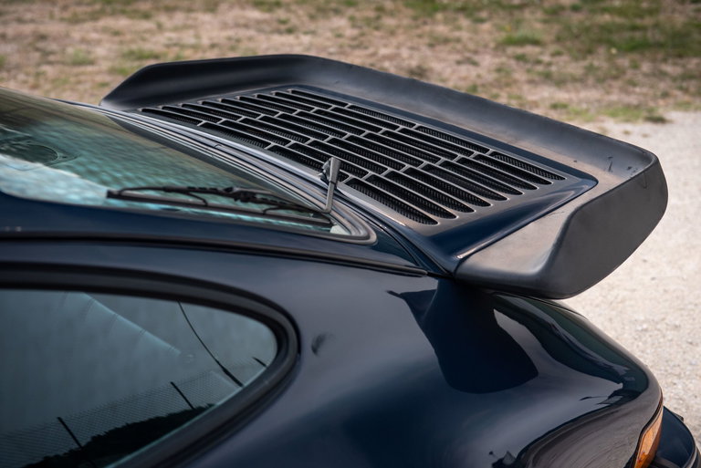 Porsche 911 Turbo 3.3