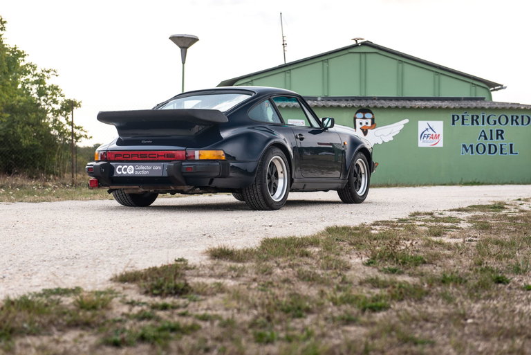 Porsche 911 Turbo 3.3