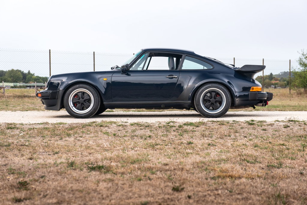 Porsche 911 Turbo 3.3