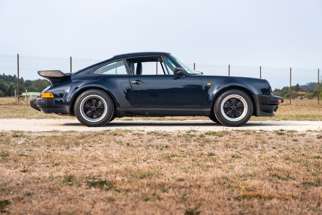 Porsche 911 Turbo 3.3