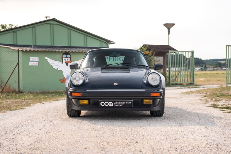 Porsche 911 Turbo 3.3