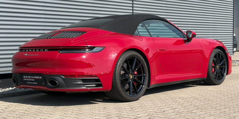 Porsche 992 Carrera 4S