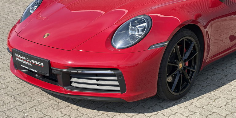 Porsche 992 Carrera 4S