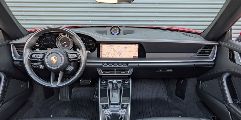 Porsche 992 Carrera 4S