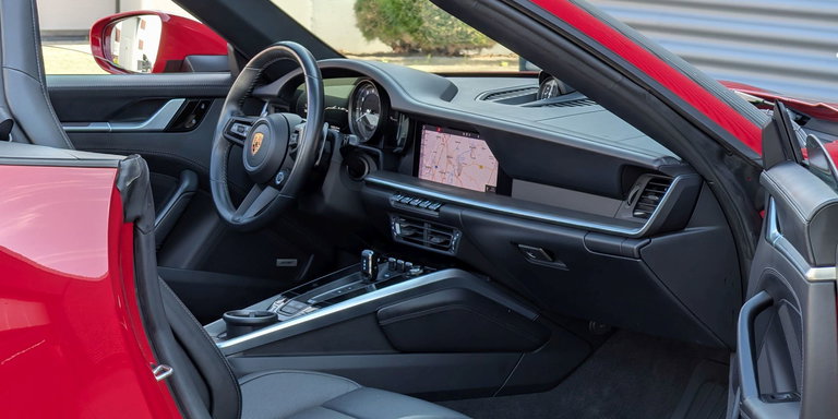 Porsche 992 Carrera 4S