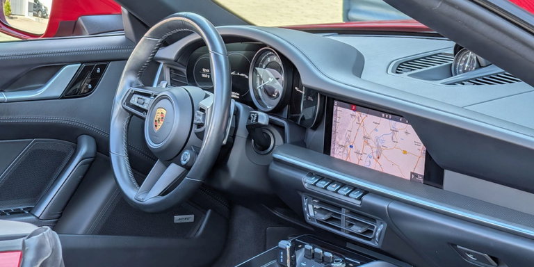 Porsche 992 Carrera 4S