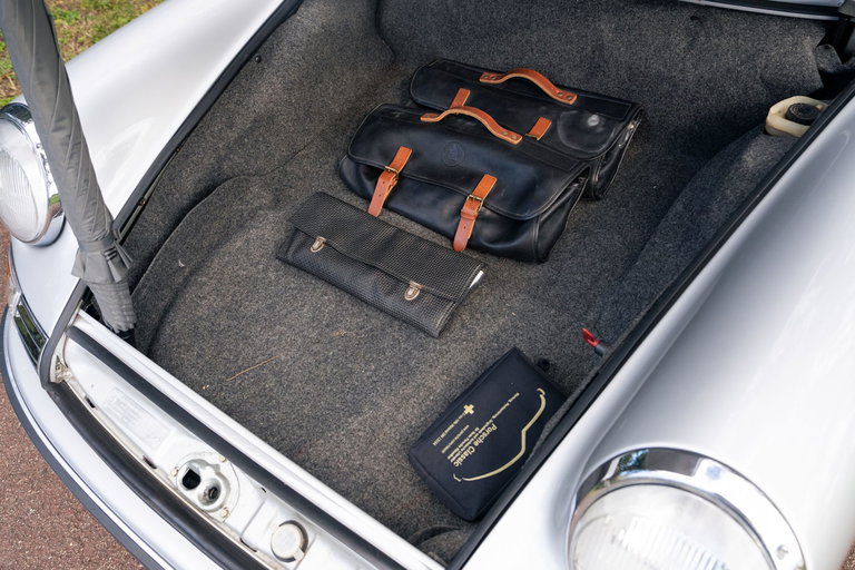 Porsche 911 S (F-Modell)