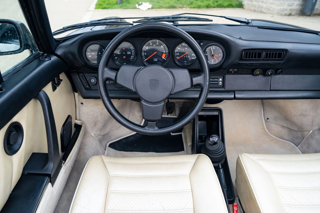 Porsche 911 Carrera 3.2