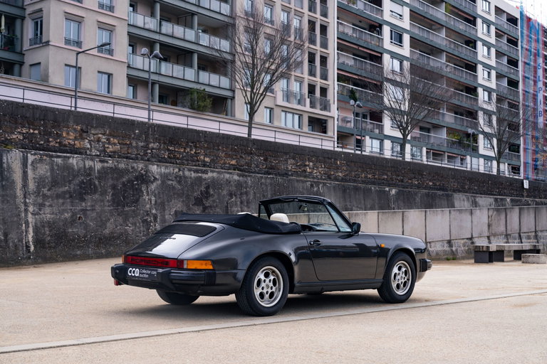 Porsche 911 Carrera 3.2