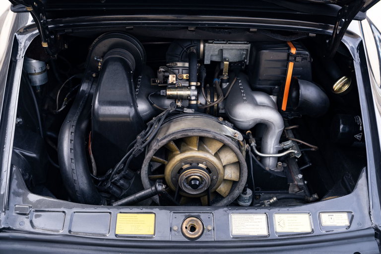 Porsche 911 Carrera 3.2