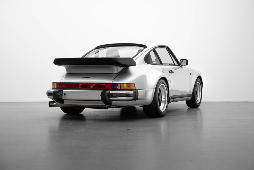 Porsche 911 Turbo 3.3