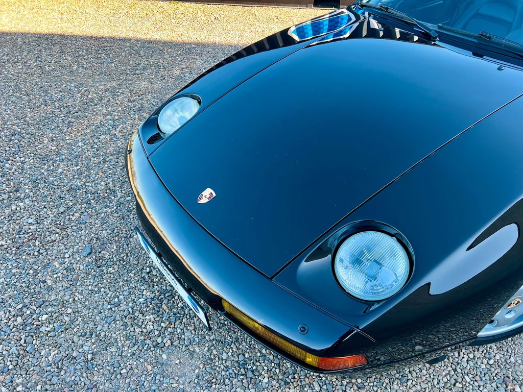 Porsche 928 GTS