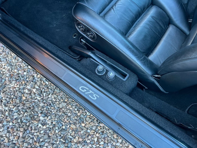 Porsche 928 GTS