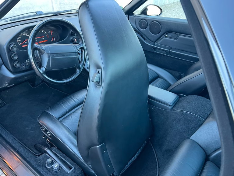 Porsche 928 GTS