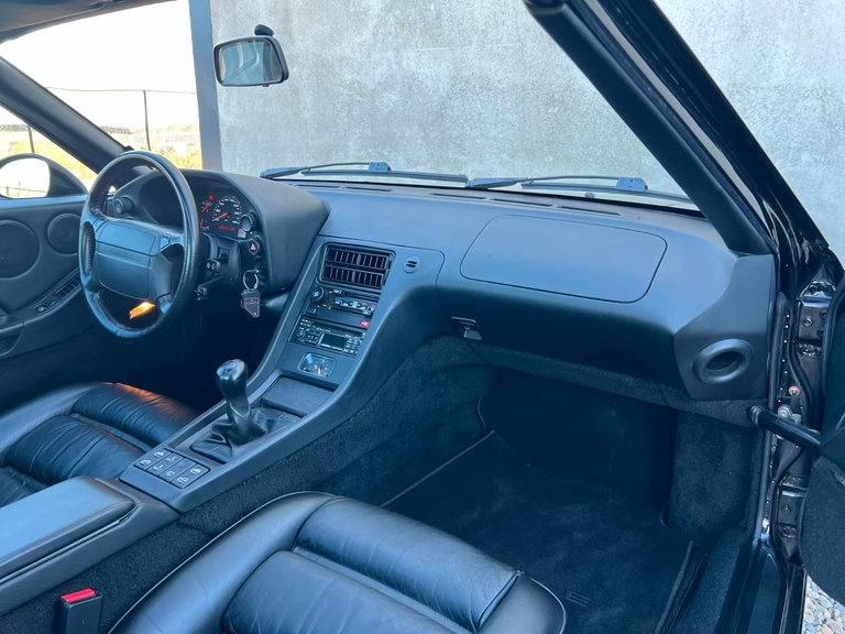 Porsche 928 GTS