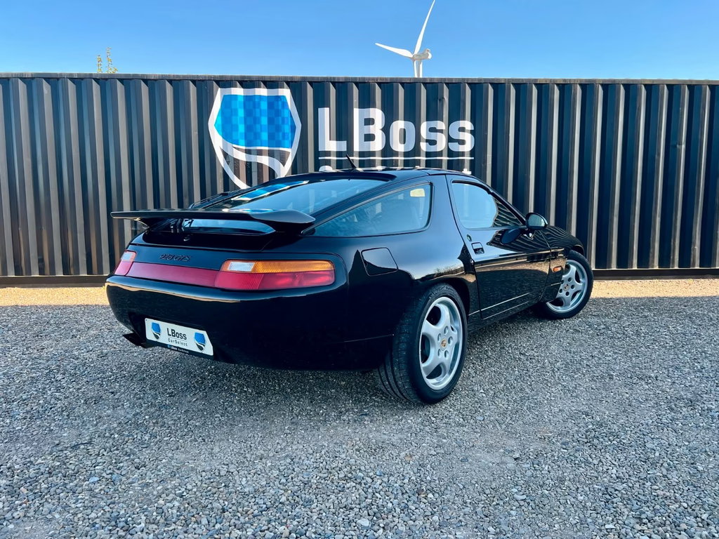 Porsche 928 GTS