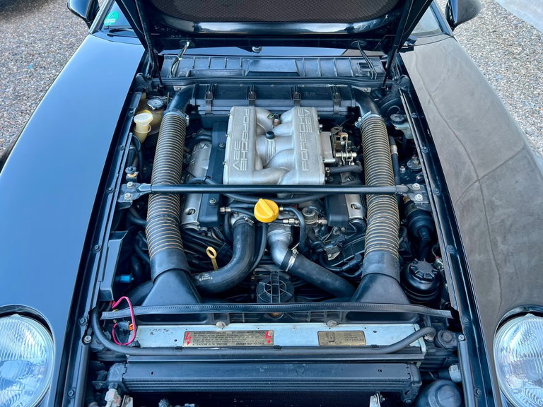 Porsche 928 GTS