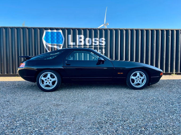 Porsche 928 GTS